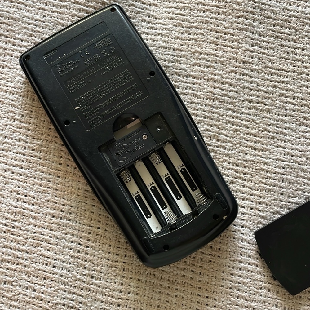 Texas Instruments TI-83 plus - Picture 2 of 3